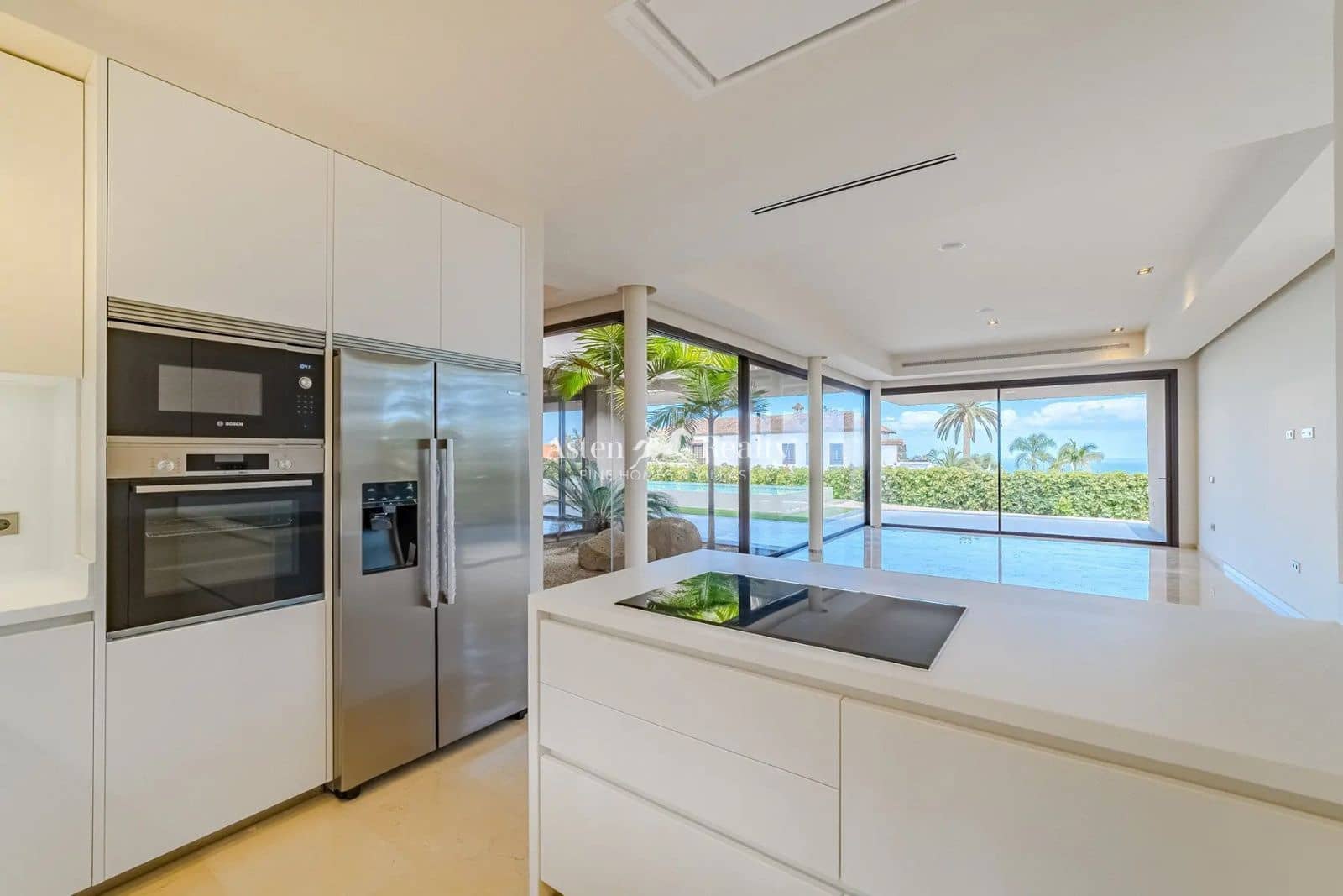 4 chambre Maison de Ville à vendre à Puerto de la Cruz avec piscine garage - 2 400 000 € (Ref: 9665186)