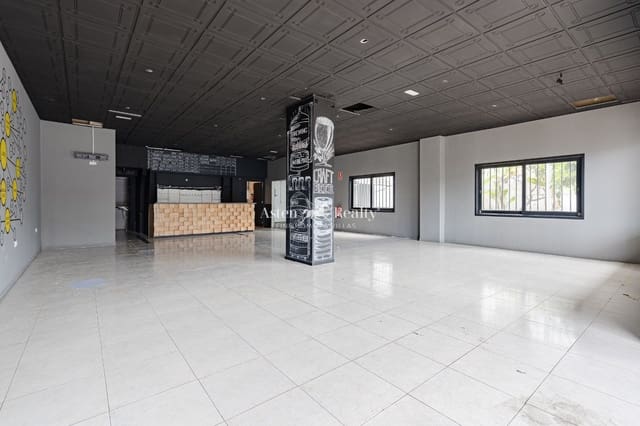 Virksomhed til leje i Los Cristianos, Arona - € 4.000 (Ref: 9665306)