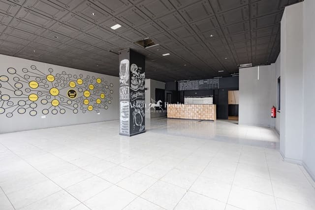 Virksomhed til leje i Los Cristianos, Arona - € 4.000 (Ref: 9665306)