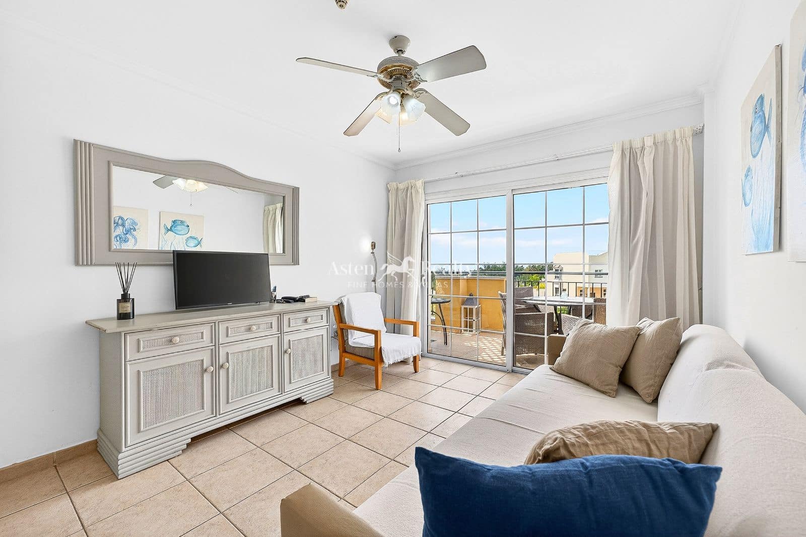 1 chambre Penthouse à vendre à Playa de las Americas avec piscine - 299 000 € (Ref: 9669195)