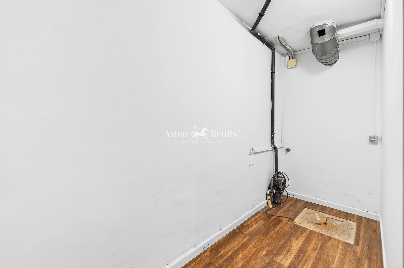 Bedrijf te koop in Puerto Santiago - € 299.000 (Ref: 9672311)