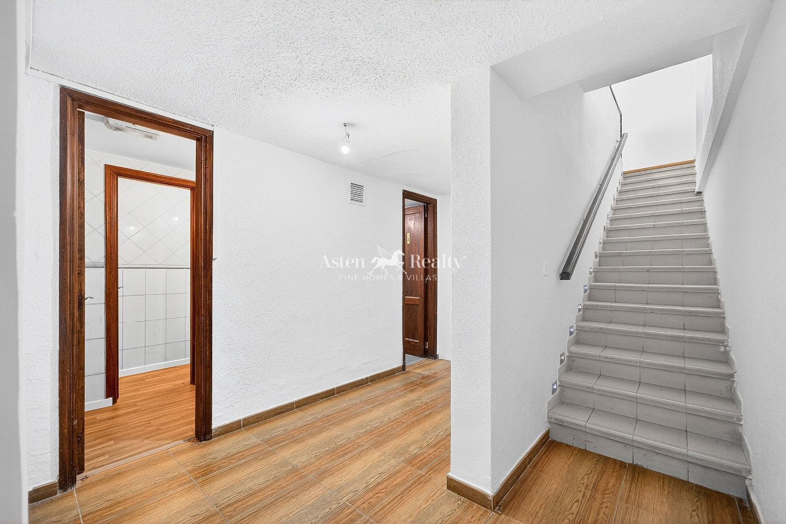 Bedrijf te koop in Puerto Santiago - € 299.000 (Ref: 9672311)