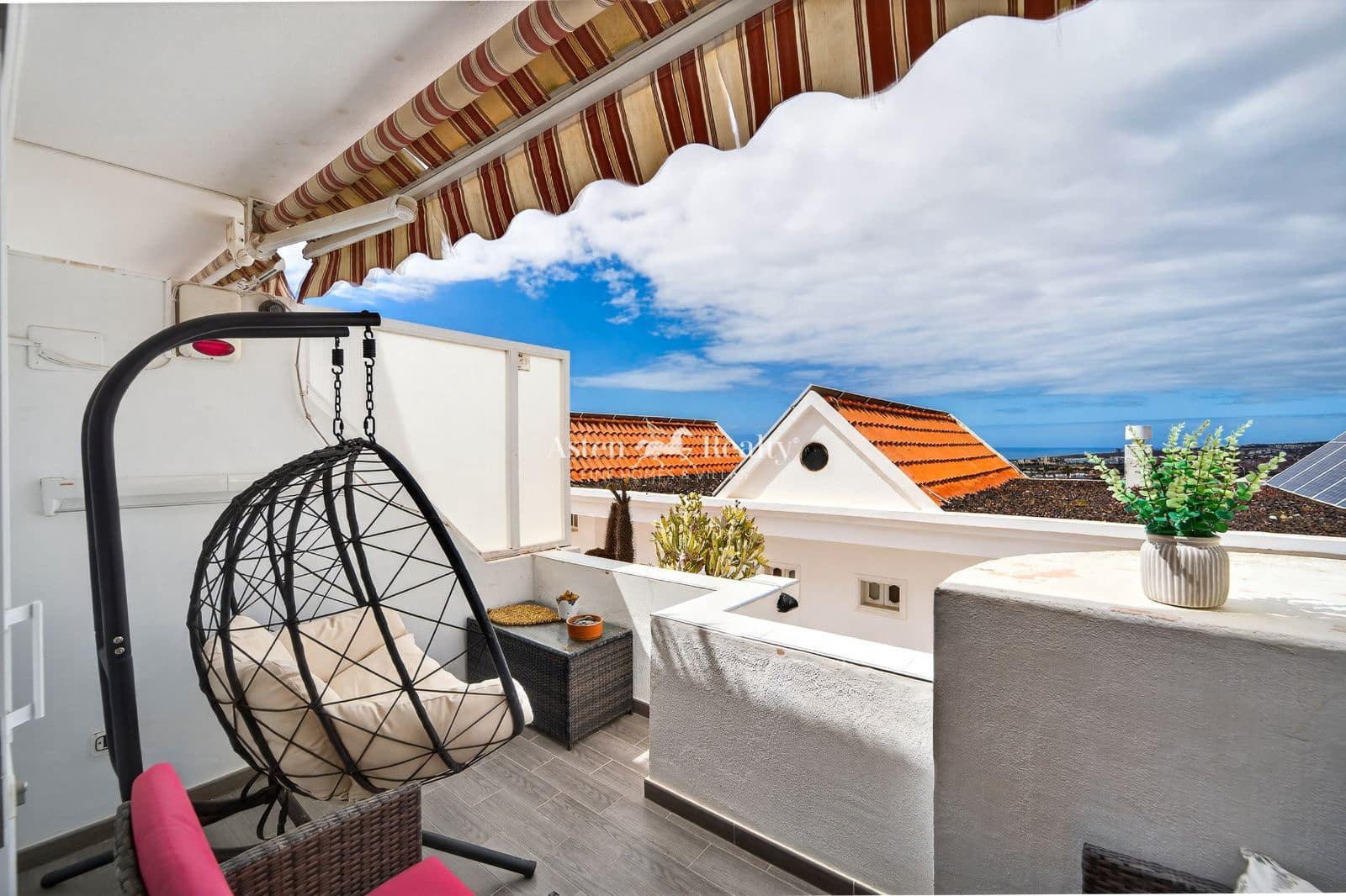 1 Zimmer Wohnung zu verkaufen in Costa Adeje mit Pool - 310.000 € (Ref: 9674760)