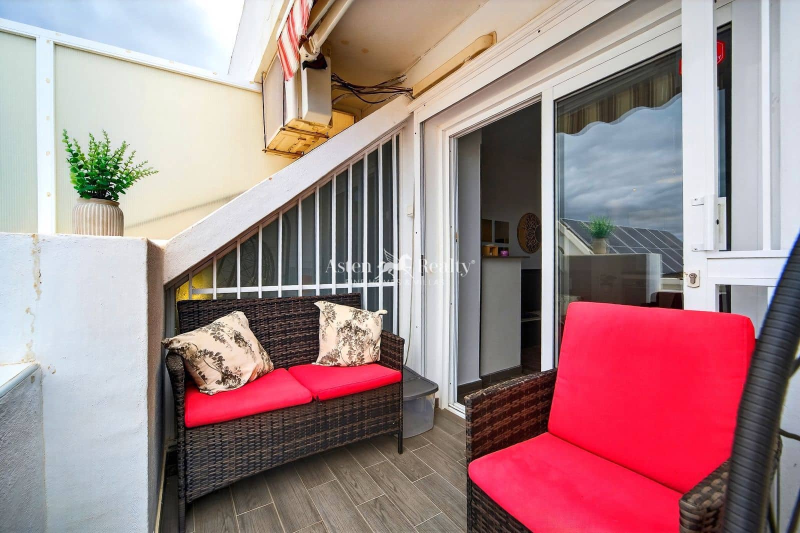 1 Zimmer Wohnung zu verkaufen in Costa Adeje mit Pool - 310.000 € (Ref: 9674760)