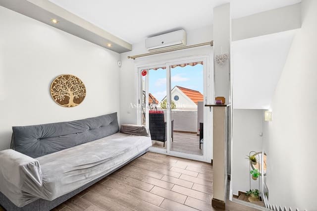 1 Zimmer Wohnung zu verkaufen in San Eugenio Alto, Adeje mit Pool - 310.000 € (Ref: 9674760)