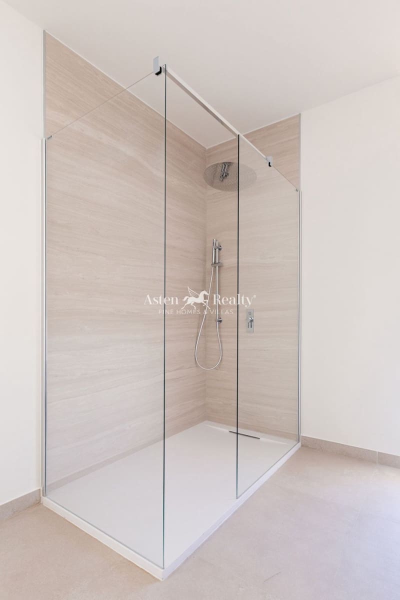 3 bedroom Townhouse for sale in Costa Adeje with pool garage - € 1,950,000 (Ref: 9676312)