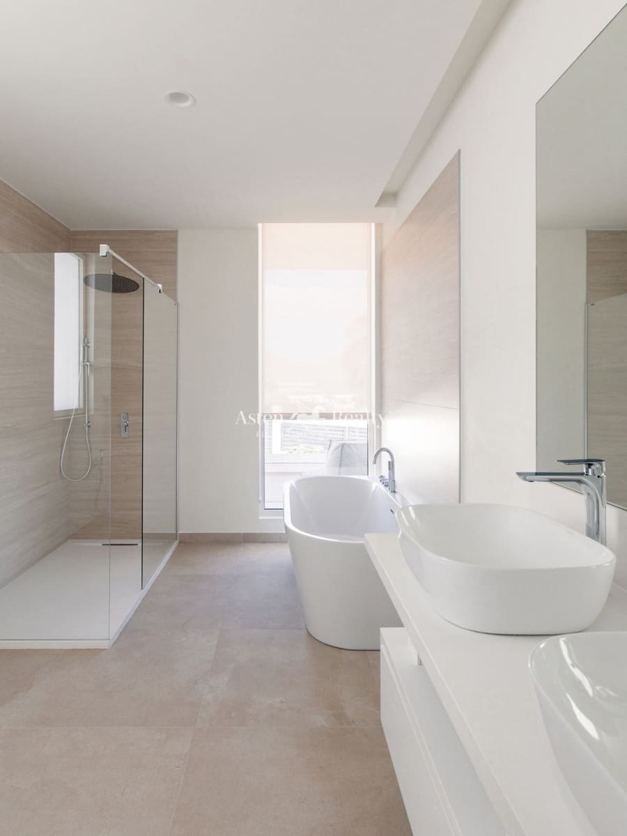 3 bedroom Townhouse for sale in Costa Adeje with pool garage - € 1,950,000 (Ref: 9676312)