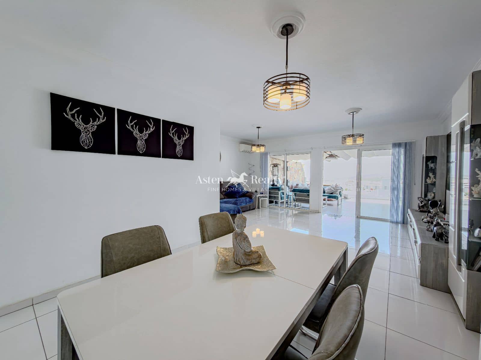 3 makuuhuone Bungalow myytävänä paikassa Torviscas mukana uima-altaan 
autotalli - 639 000 € (Ref: 9679288)