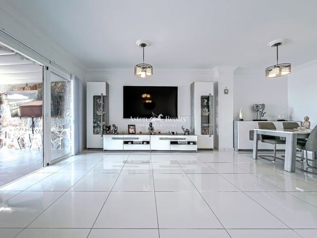 3 soverom Bungalow til salgs i Torviscas, Adeje med svømmebasseng garasje - € 639 000 (Ref: 9679288)