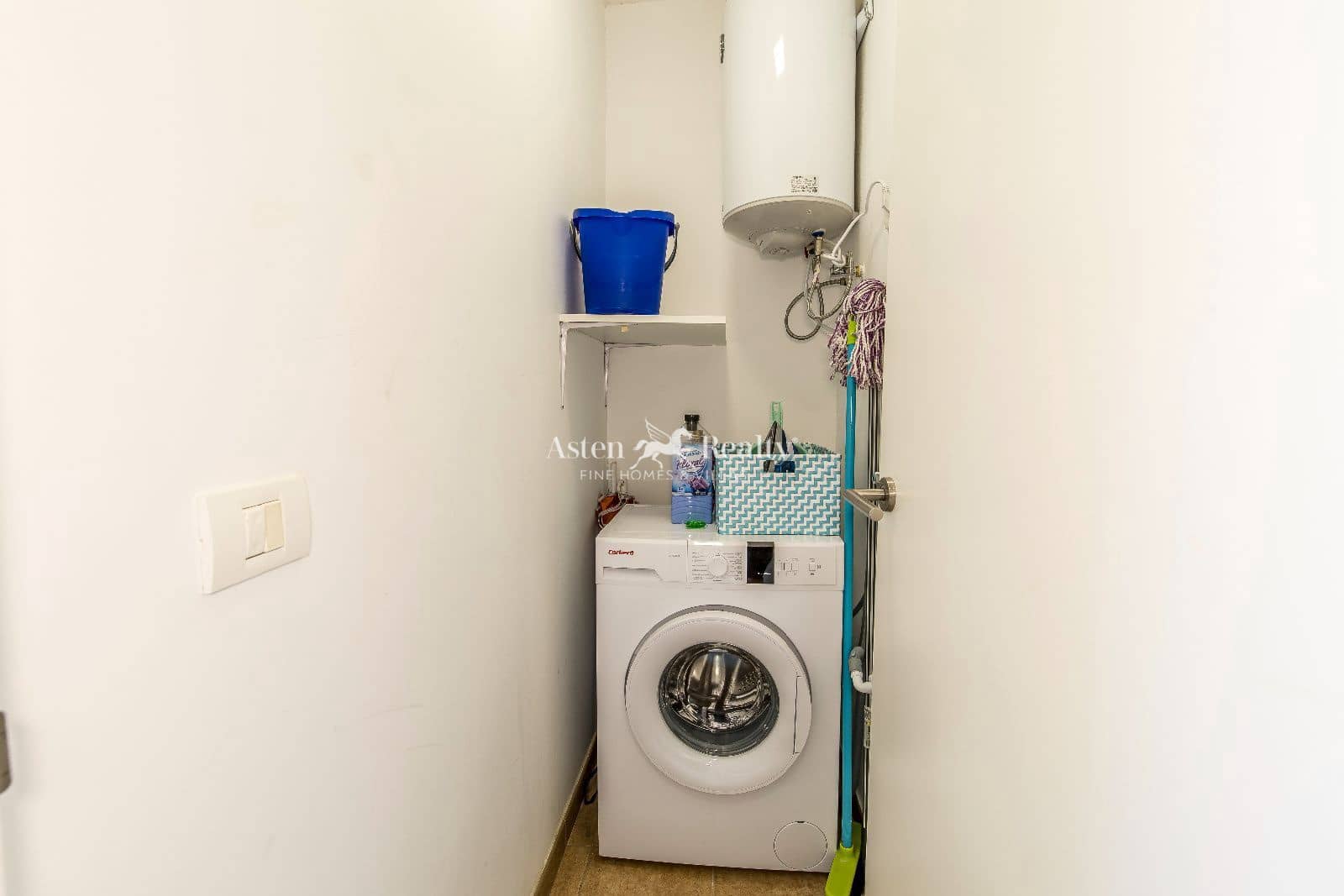 3 makuuhuone Kattohuoneisto myytävänä paikassa Palm-Mar mukana uima-altaan 
autotalli - 414 000 € (Ref: 9684342)