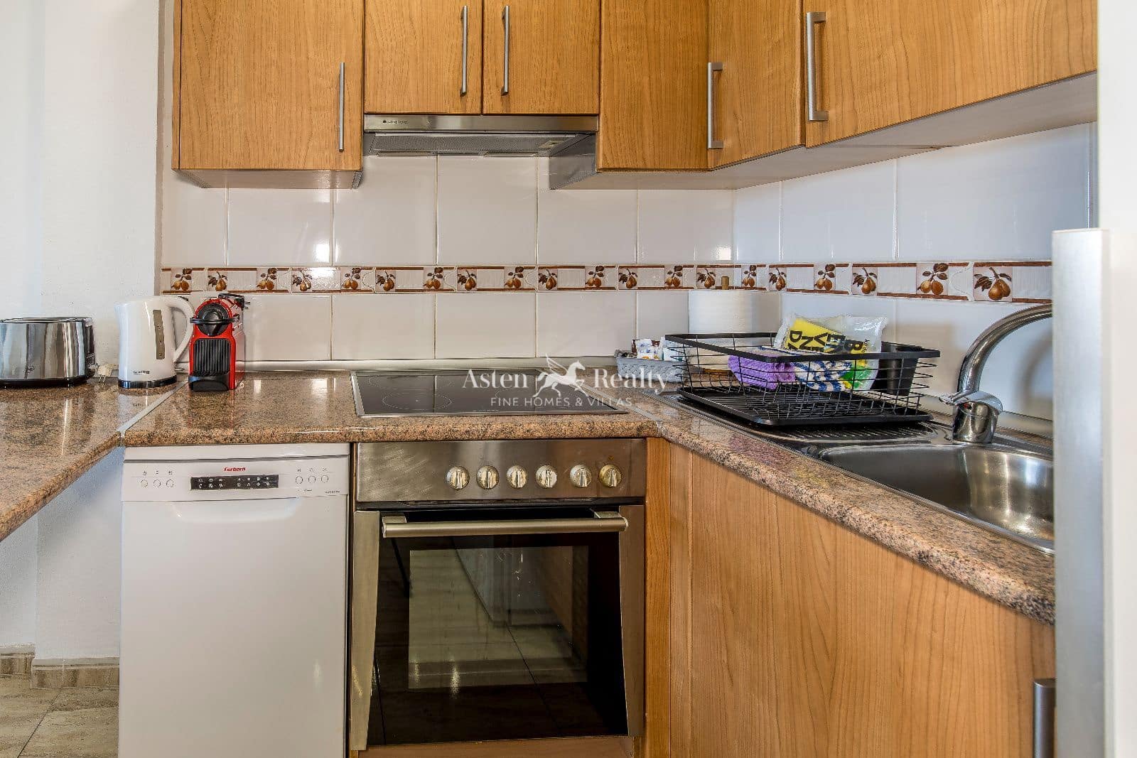 3 makuuhuone Kattohuoneisto myytävänä paikassa Palm-Mar mukana uima-altaan 
autotalli - 414 000 € (Ref: 9684342)