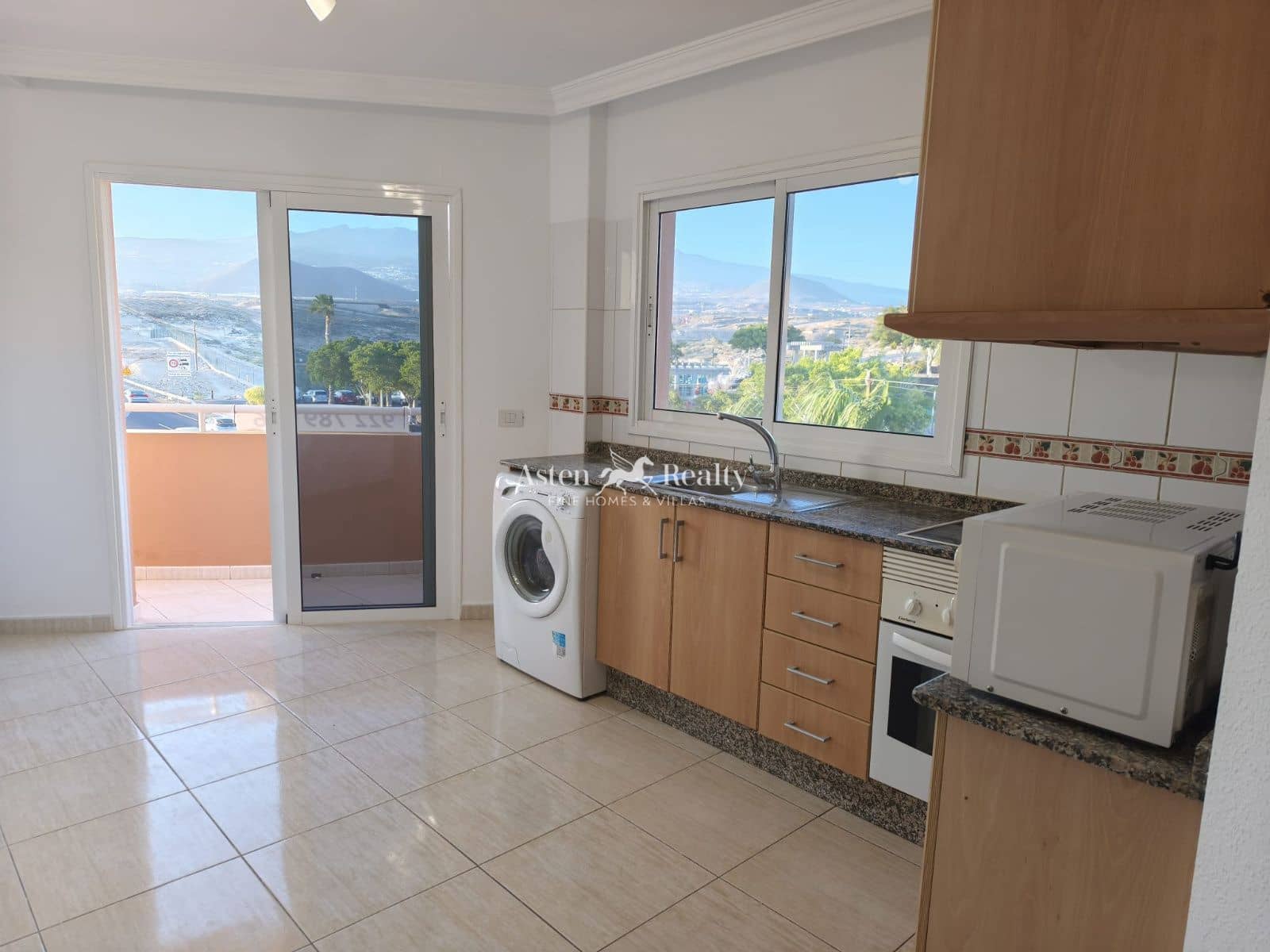 1 soveværelse Penthouse til salg i Los Abrigos - € 258.000 (Ref: 9684343)