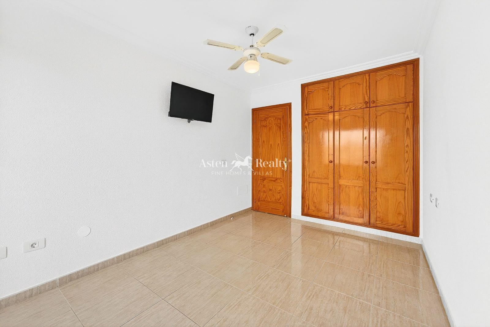 1 bedroom Penthouse for sale in Los Abrigos - € 235,000 (Ref: 9684343)