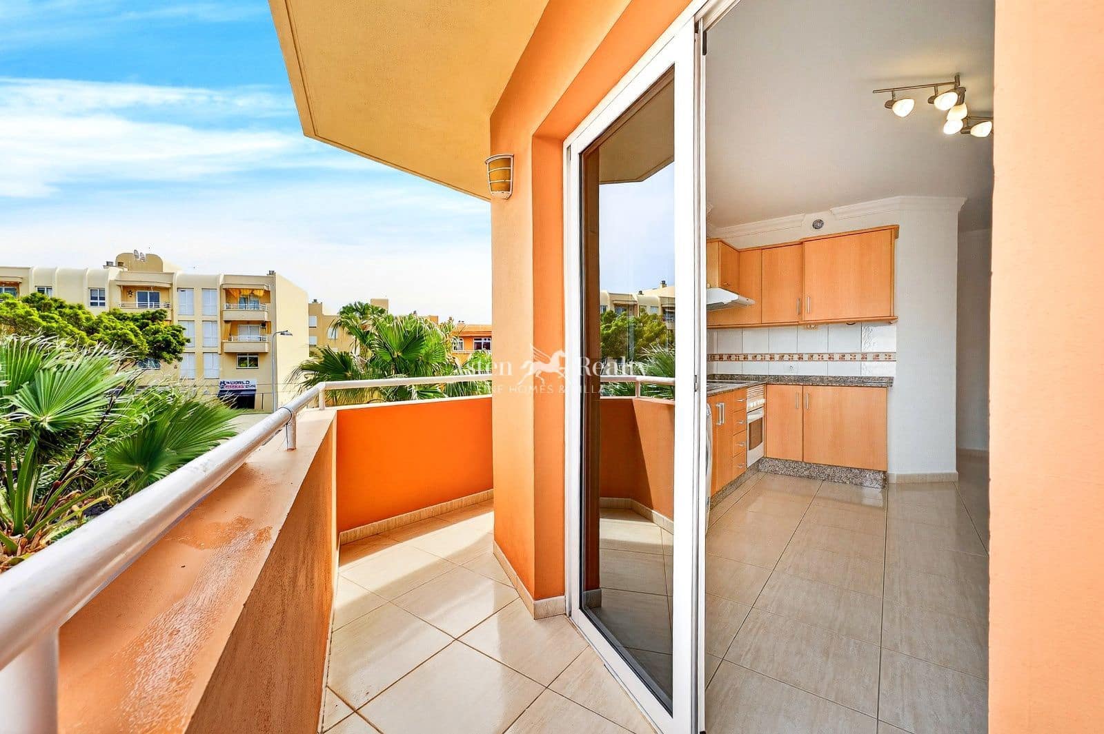 1 bedroom Penthouse for sale in Los Abrigos - € 235,000 (Ref: 9684343)