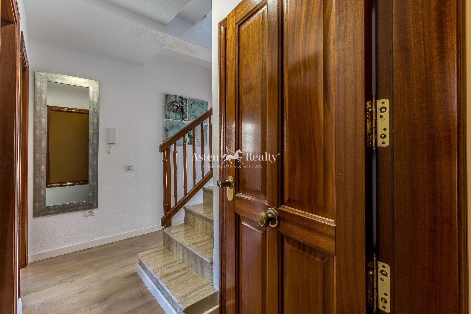 3 makuuhuone Kattohuoneisto myytävänä paikassa Palm-Mar mukana uima-altaan 
autotalli - 414 000 € (Ref: 9685241)