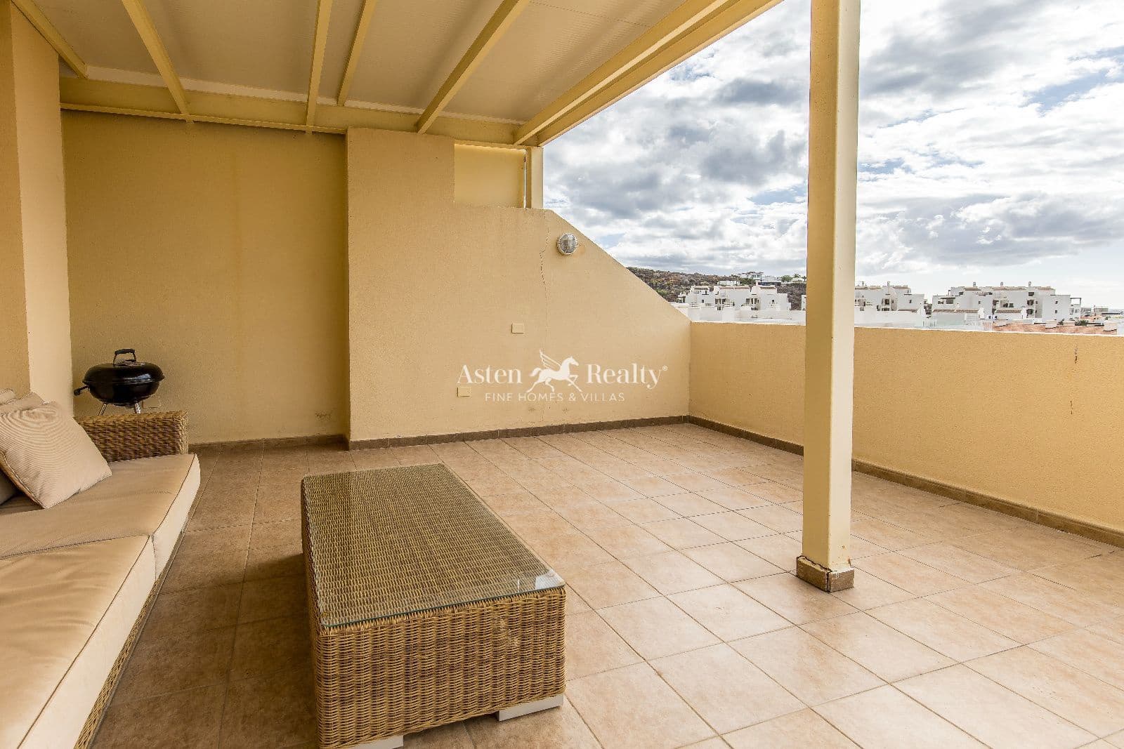 2 chambre Penthouse à vendre à Palm-Mar avec piscine garage - 360 000 € (Ref: 9685242)