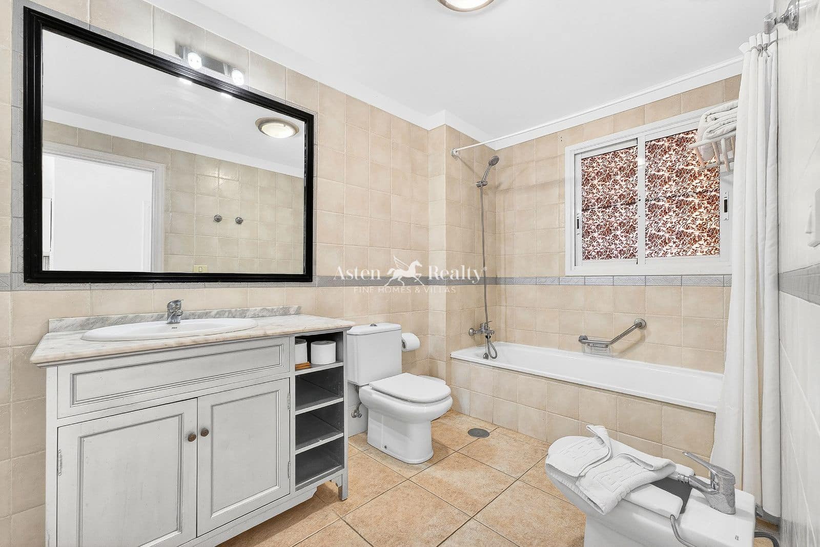 1 chambre Appartement à vendre à Playa de las Americas avec piscine - 285 000 € (Ref: 9685608)