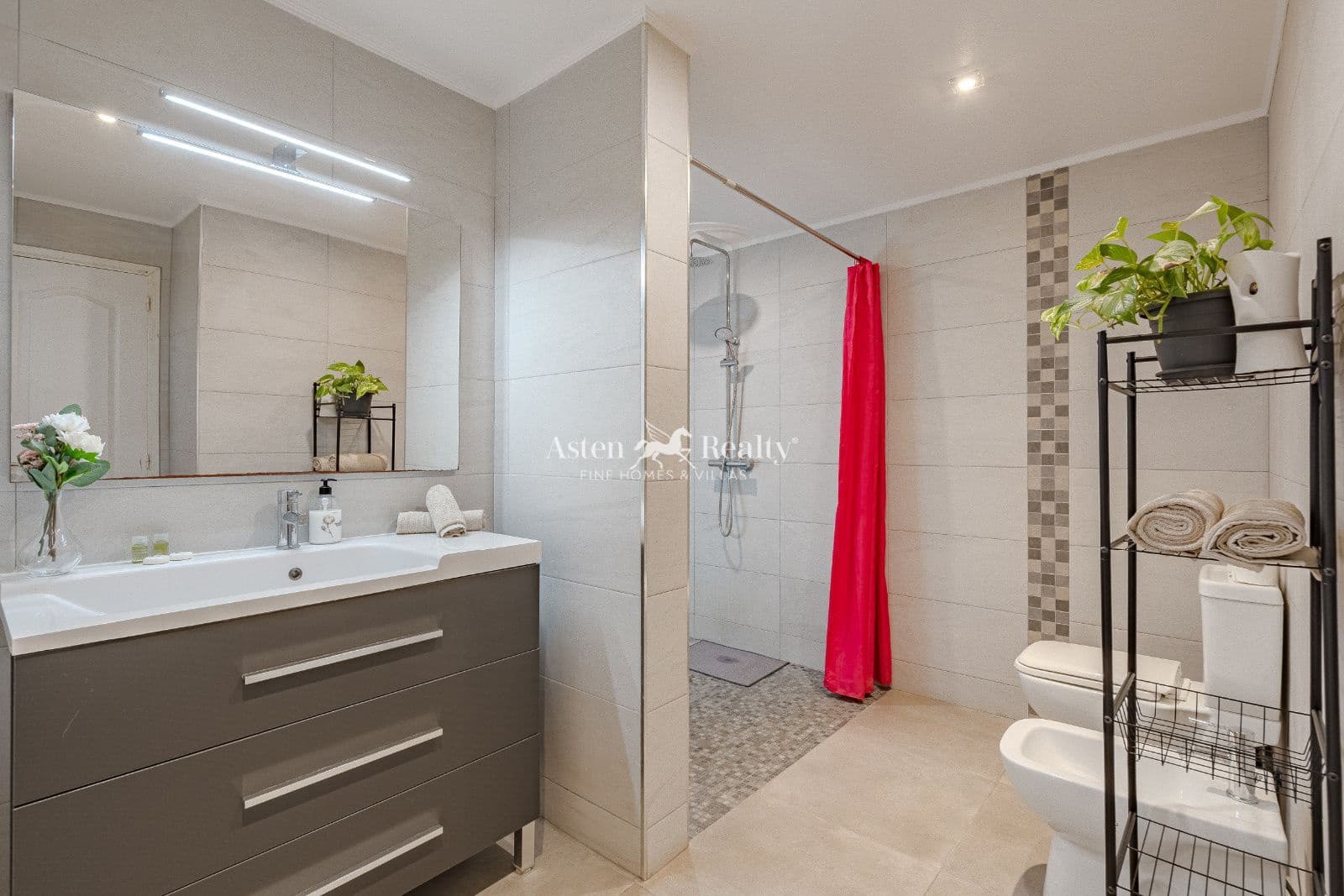 2 chambre Appartement à vendre à Costa Adeje avec piscine - 370 000 € (Ref: 9697843)