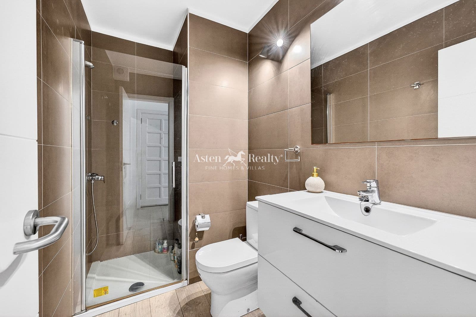 1 chambre Appartement à vendre à Costa Adeje avec piscine - 299 000 € (Ref: 9697913)