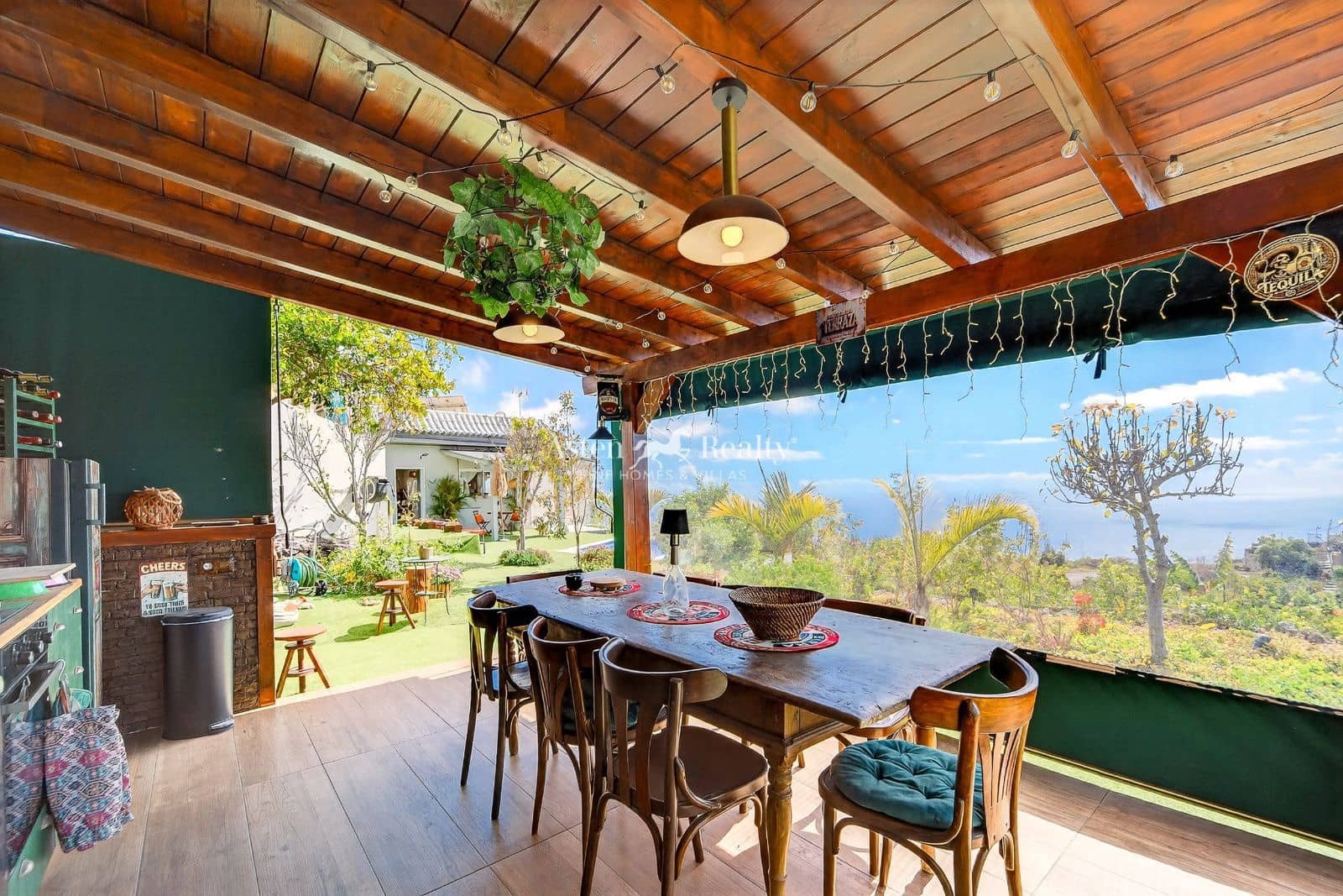 2 camera da letto Casa in vendita in Chio con piscina garage - 998.000 € (Rif: 9700093)