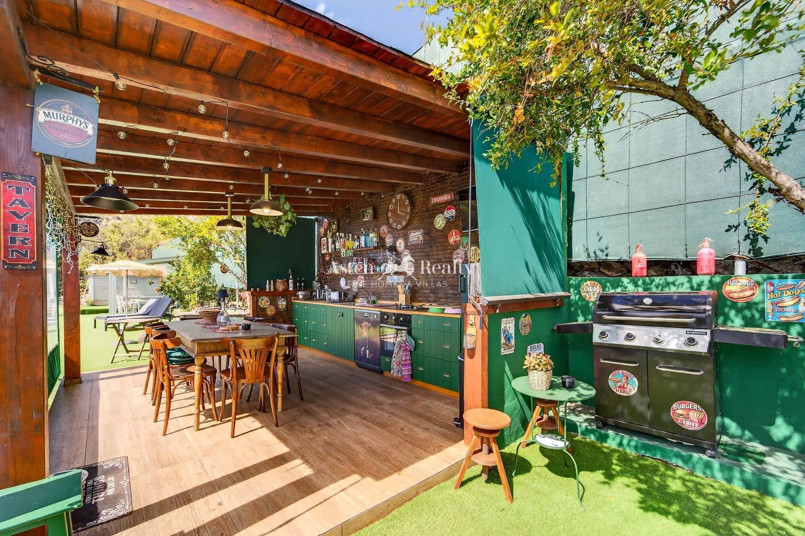 2 camera da letto Casa in vendita in Chio con piscina garage - 998.000 € (Rif: 9700093)