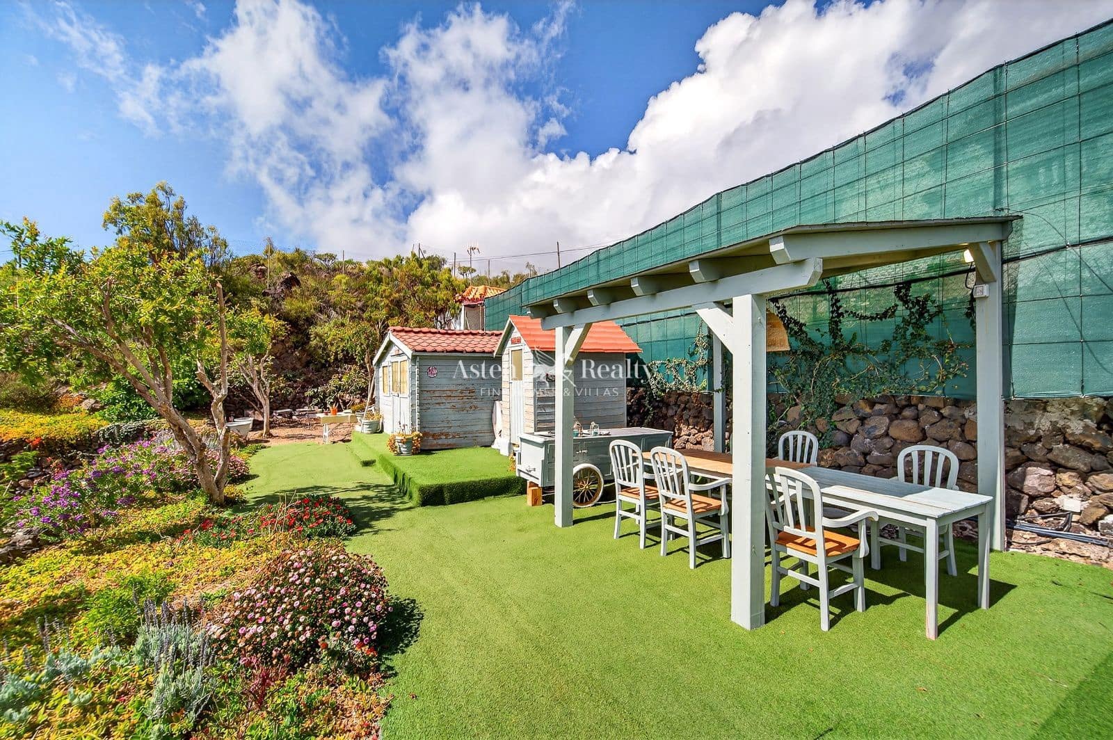 2 camera da letto Casa in vendita in Chio con piscina garage - 998.000 € (Rif: 9700093)