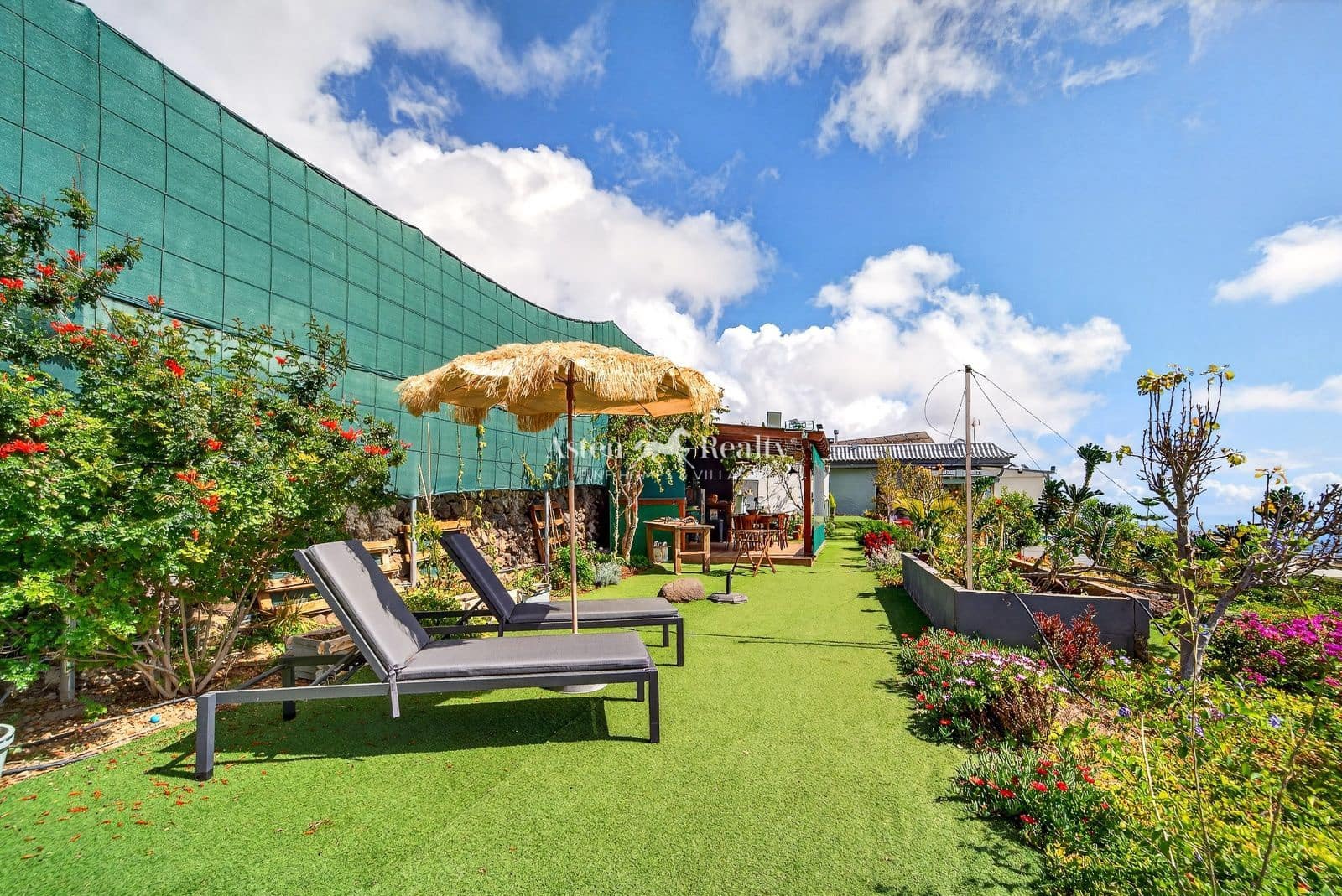 2 camera da letto Casa in vendita in Chio con piscina garage - 998.000 € (Rif: 9700093)