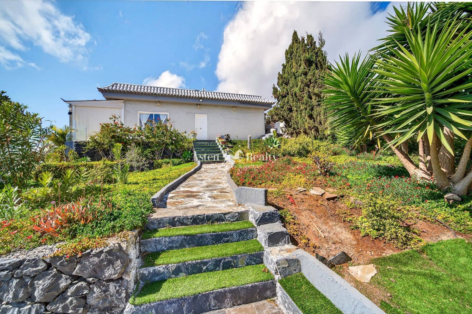 2 camera da letto Casa in vendita in Chio con piscina garage - 998.000 € (Rif: 9700093)