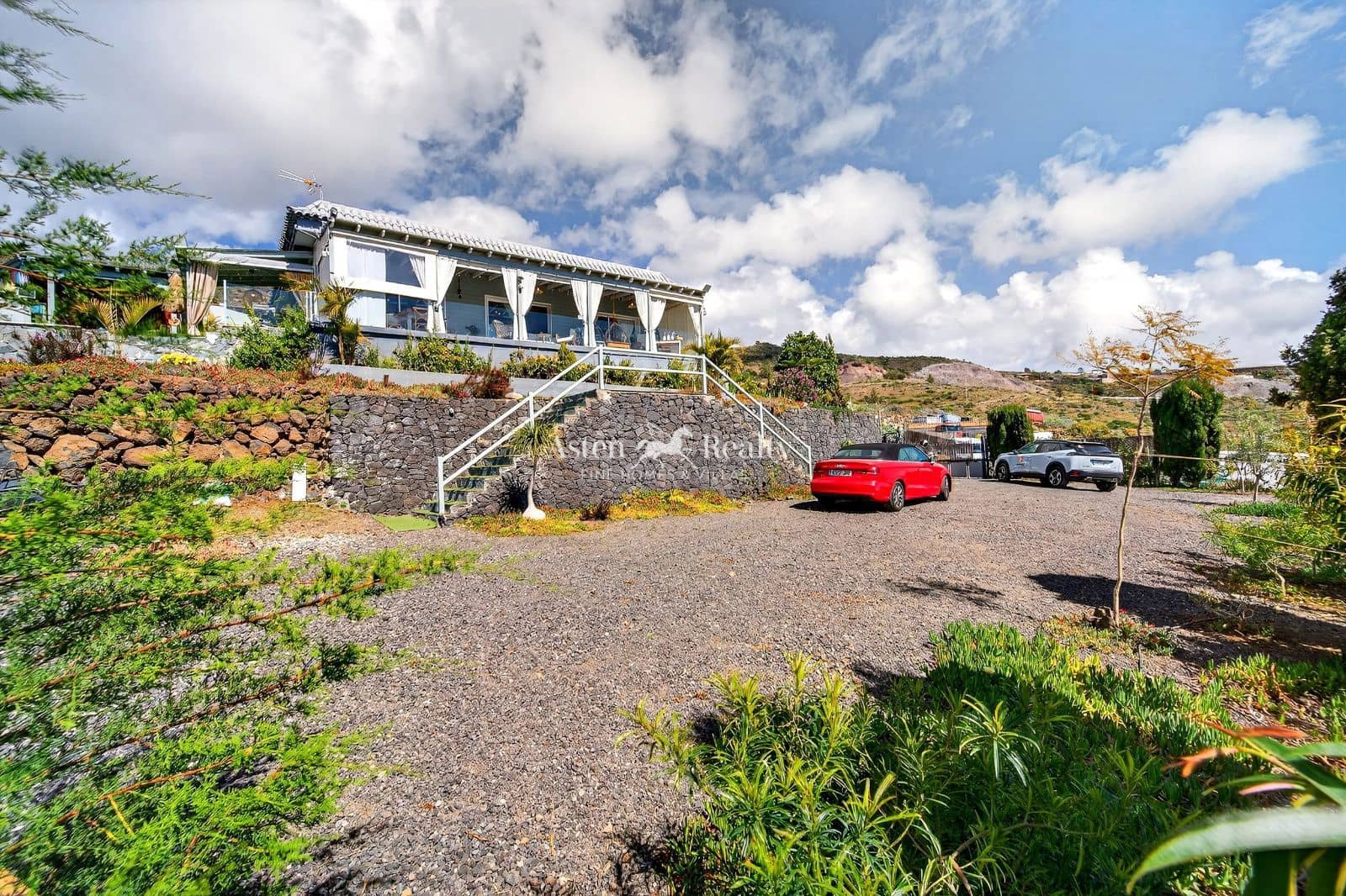 2 camera da letto Casa in vendita in Chio con piscina garage - 998.000 € (Rif: 9700093)