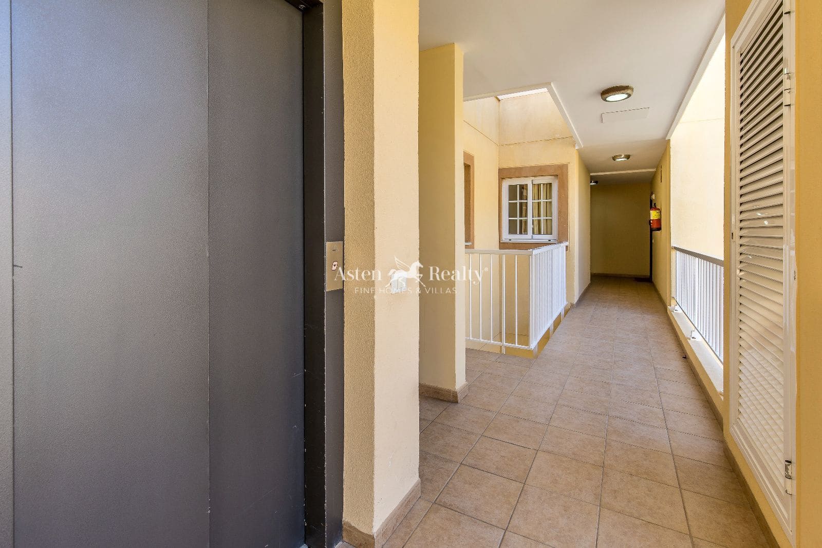 2 bedroom Penthouse for sale in Palm-Mar with pool garage - € 360,000 (Ref: 9700094)