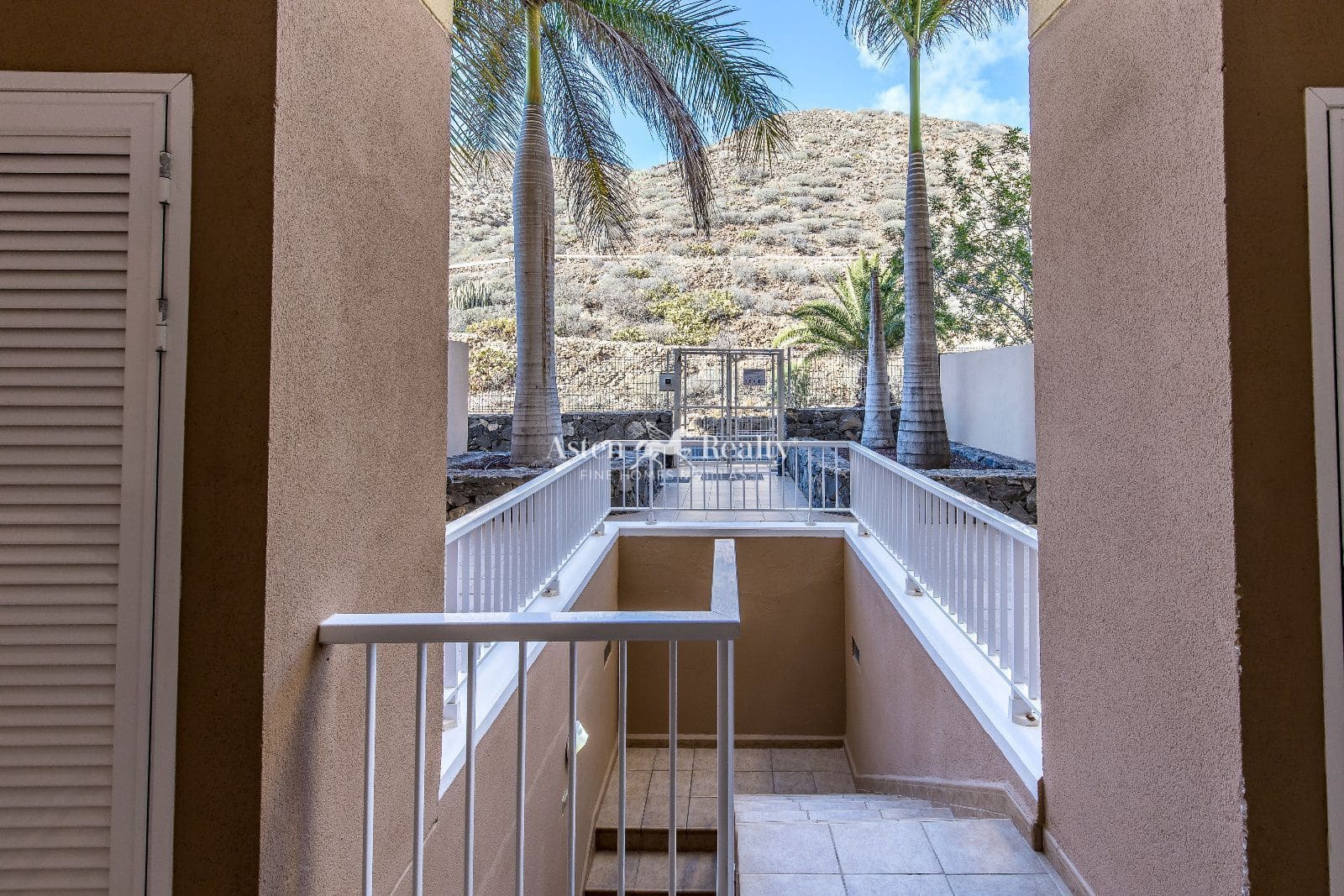 2 bedroom Penthouse for sale in Palm-Mar with pool garage - € 360,000 (Ref: 9700094)