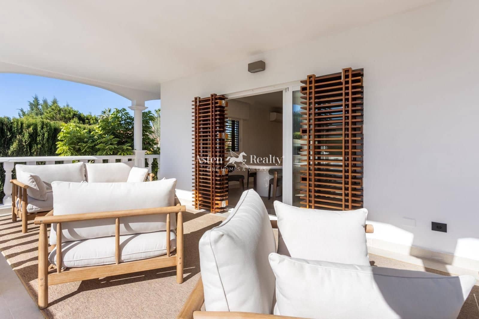 5 soveværelse Byhus til salg i La Caleta Adeje med swimmingpool garage - € 3.300.000 (Ref: 9713523)