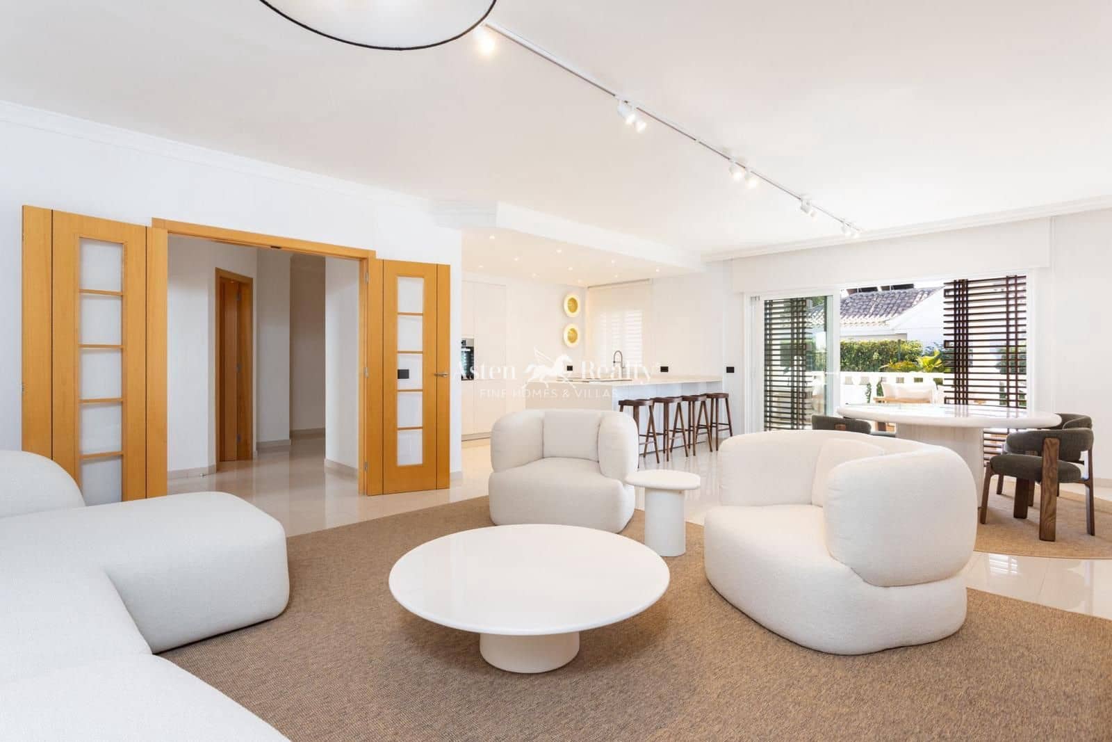 5 soveværelse Byhus til salg i La Caleta Adeje med swimmingpool garage - € 3.300.000 (Ref: 9713523)