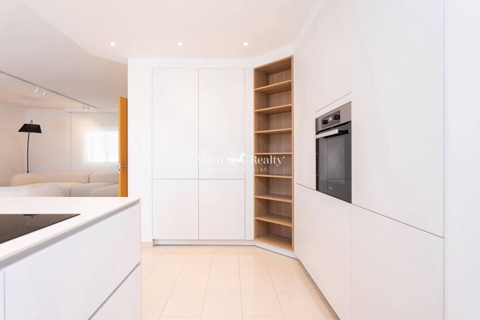 5 soveværelse Byhus til salg i La Caleta Adeje med swimmingpool garage - € 3.300.000 (Ref: 9713523)