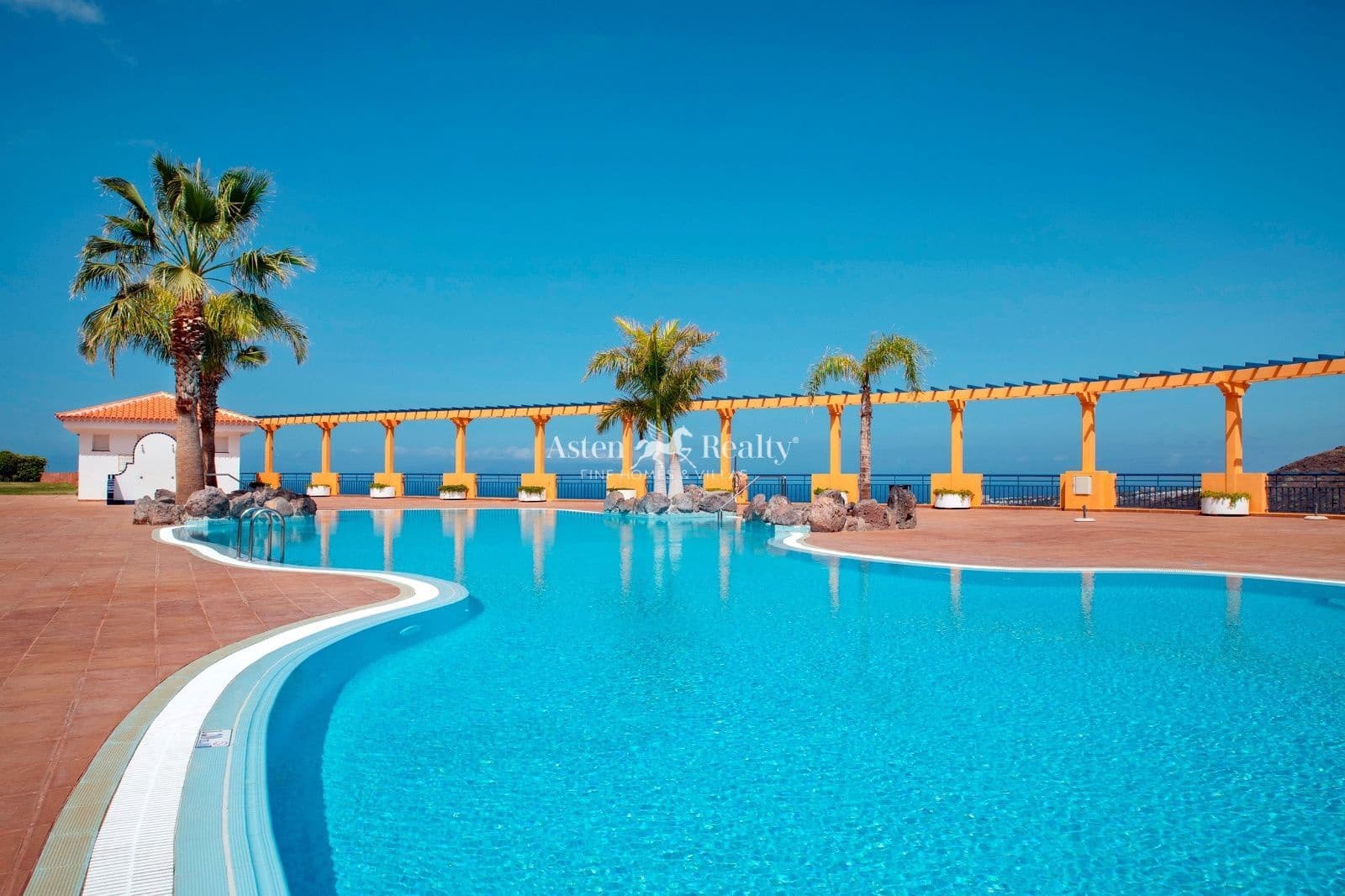 2 soveværelse Penthouse til salg i Torviscas med swimmingpool garage - € 428.000 (Ref: 9714089)