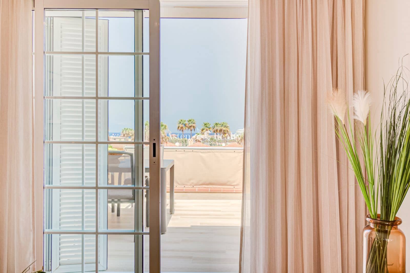 1 soveværelse Penthouse til salg i La Caleta Adeje med swimmingpool garage - € 575.000 (Ref: 9715186)