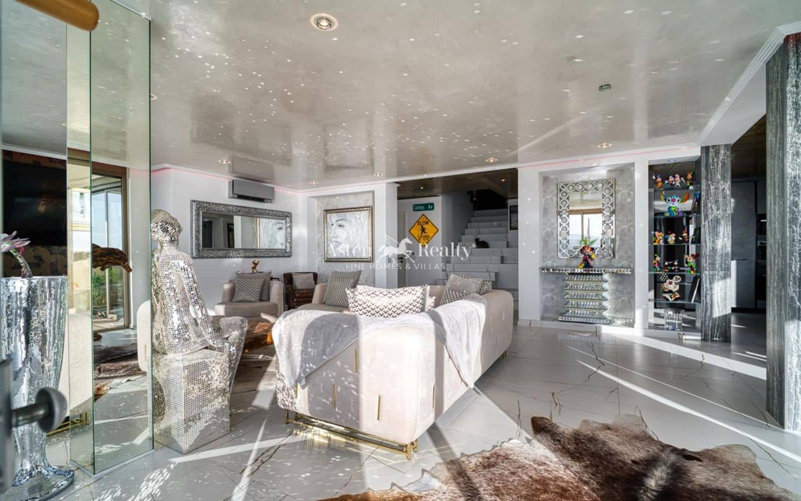 4 soverom Hus til salgs i Costa Adeje med svømmebasseng garasje - € 5 500 000 (Ref: 9720468)