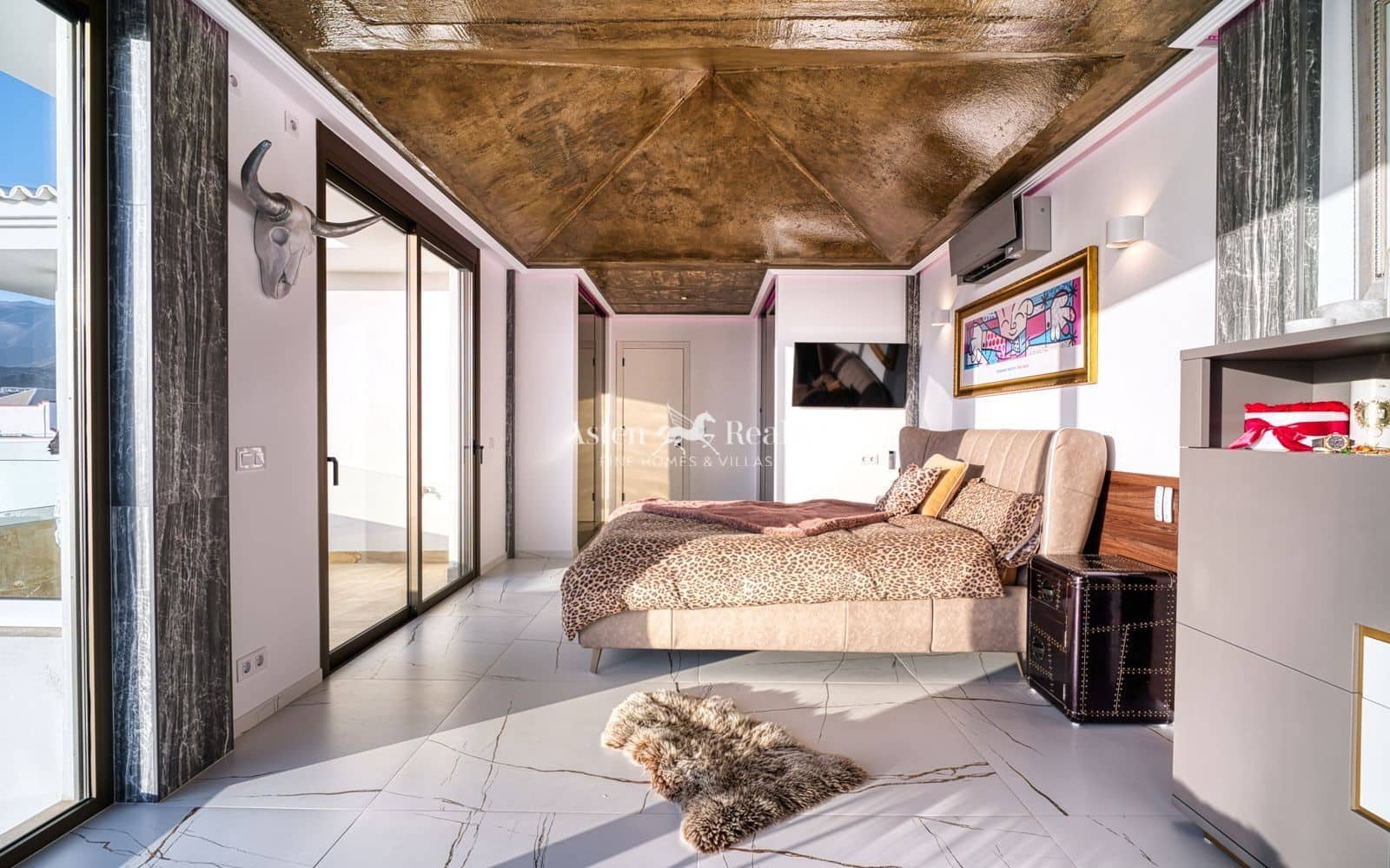 4 soverom Hus til salgs i Costa Adeje med svømmebasseng garasje - € 5 500 000 (Ref: 9720468)