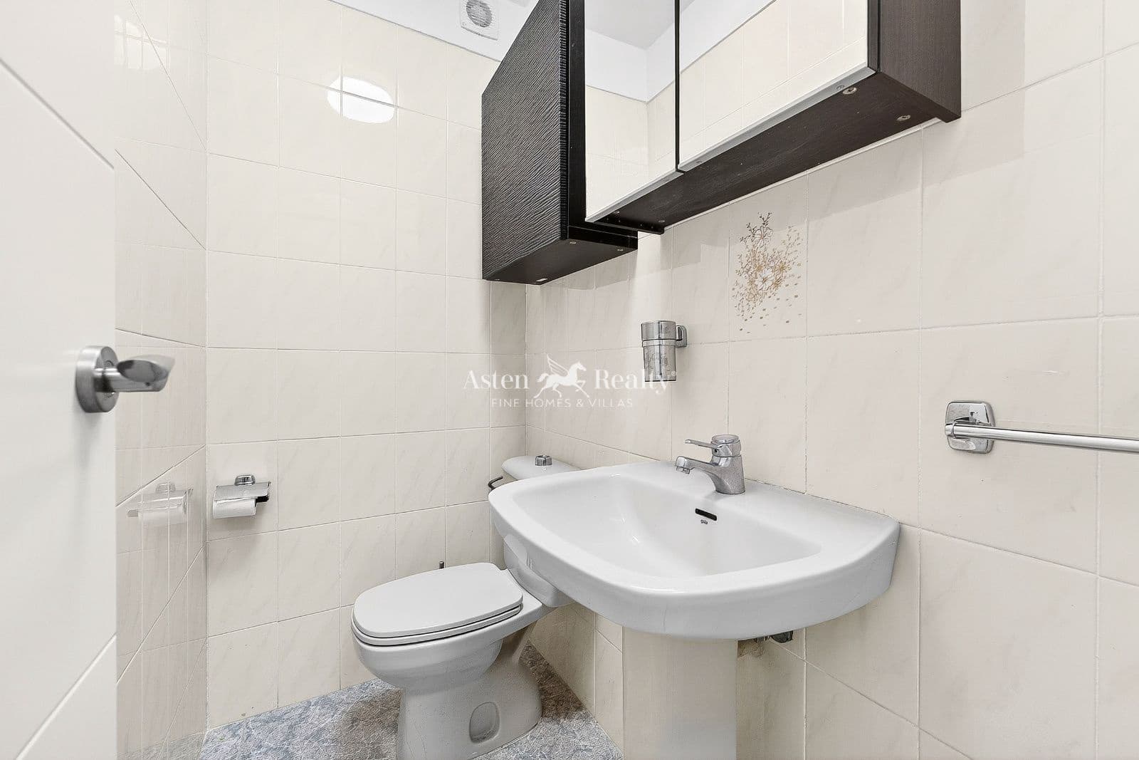 3 sypialnia Mieszkanie do wynajęcia w Los Cristianos - 1 700 € (Ref: 9720721)