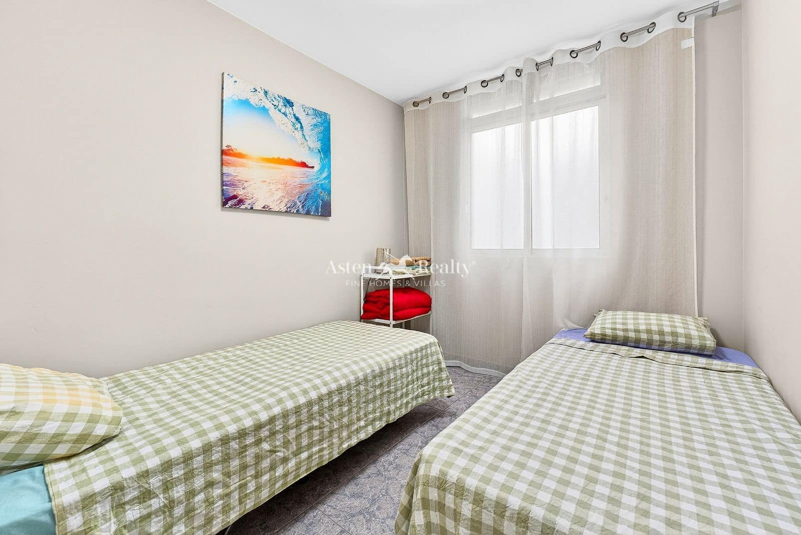 3 sypialnia Mieszkanie do wynajęcia w Los Cristianos - 1 700 € (Ref: 9720721)