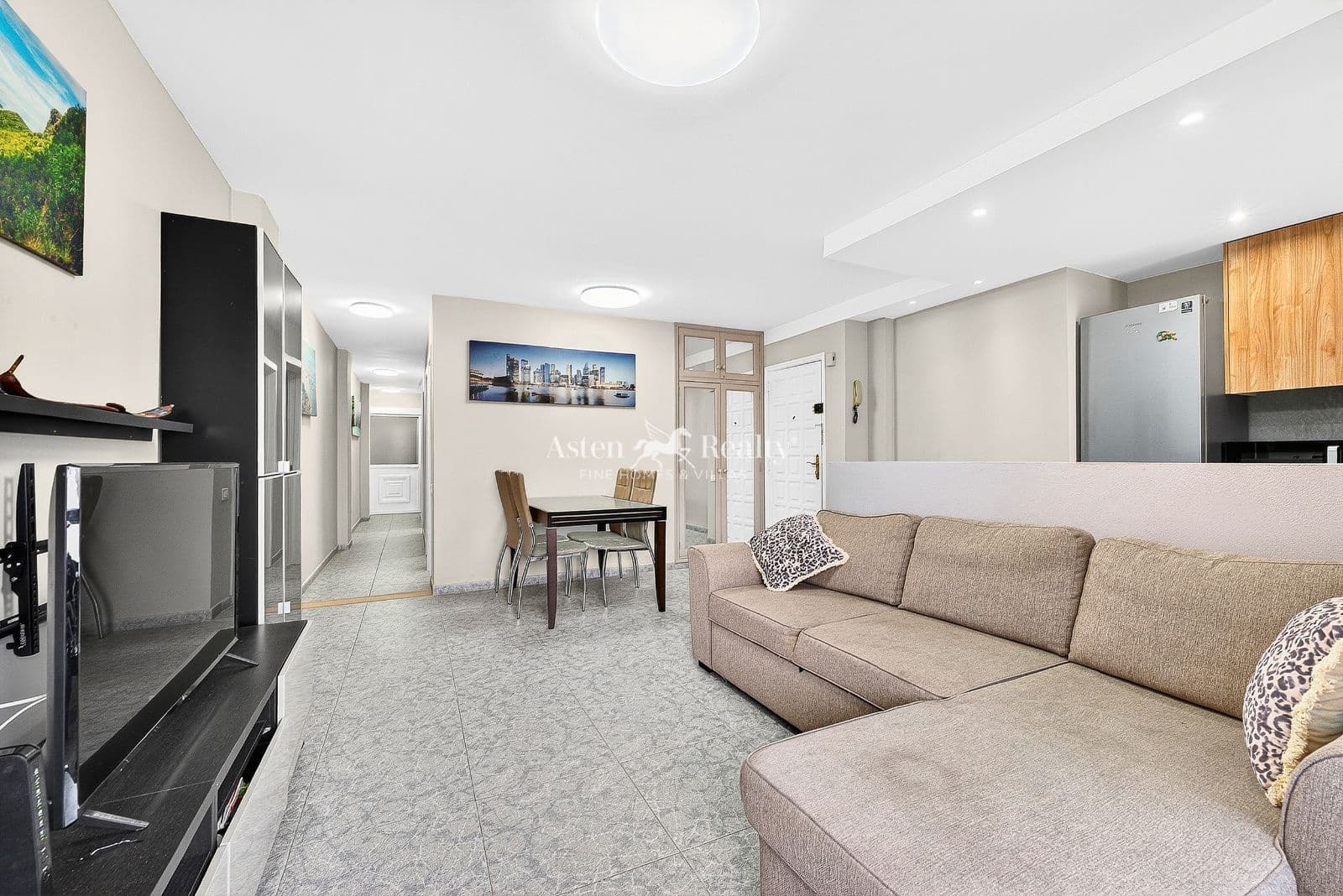 3 sypialnia Mieszkanie do wynajęcia w Los Cristianos - 1 700 € (Ref: 9720721)