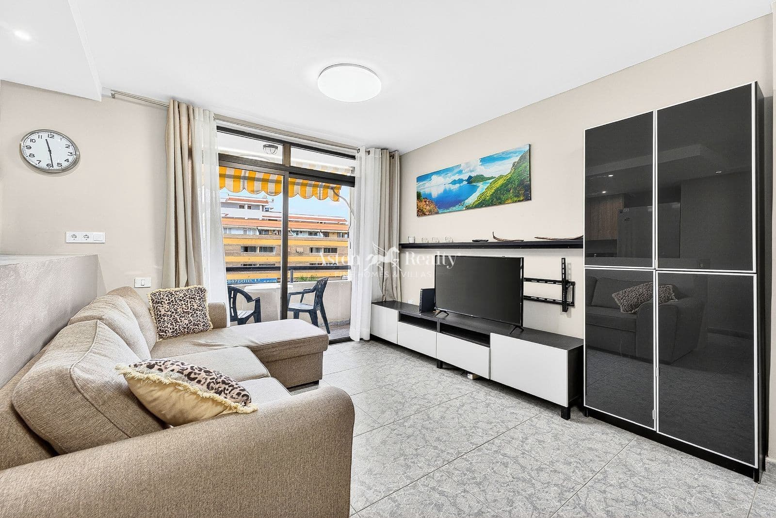 3 sypialnia Mieszkanie do wynajęcia w Los Cristianos - 1 700 € (Ref: 9720721)