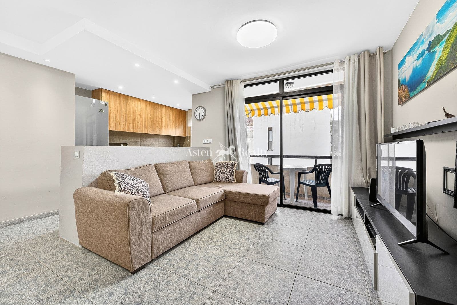 3 sypialnia Mieszkanie do wynajęcia w Los Cristianos - 1 700 € (Ref: 9720721)