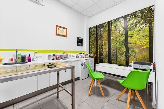 Biznes na sprzedaż w La Camella, Arona - 385 000 € (Ref: 9720841)