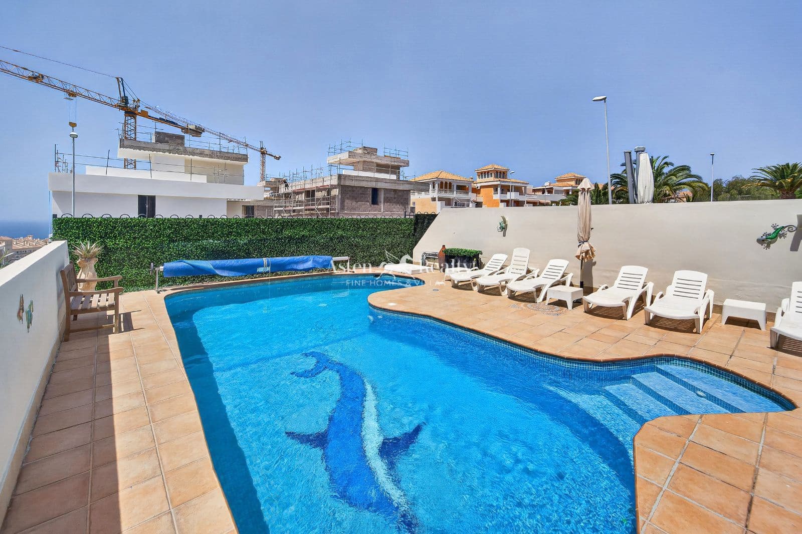 4 bedroom Townhouse for sale in Los Cristianos with pool garage - € 850,000 (Ref: 9730697)