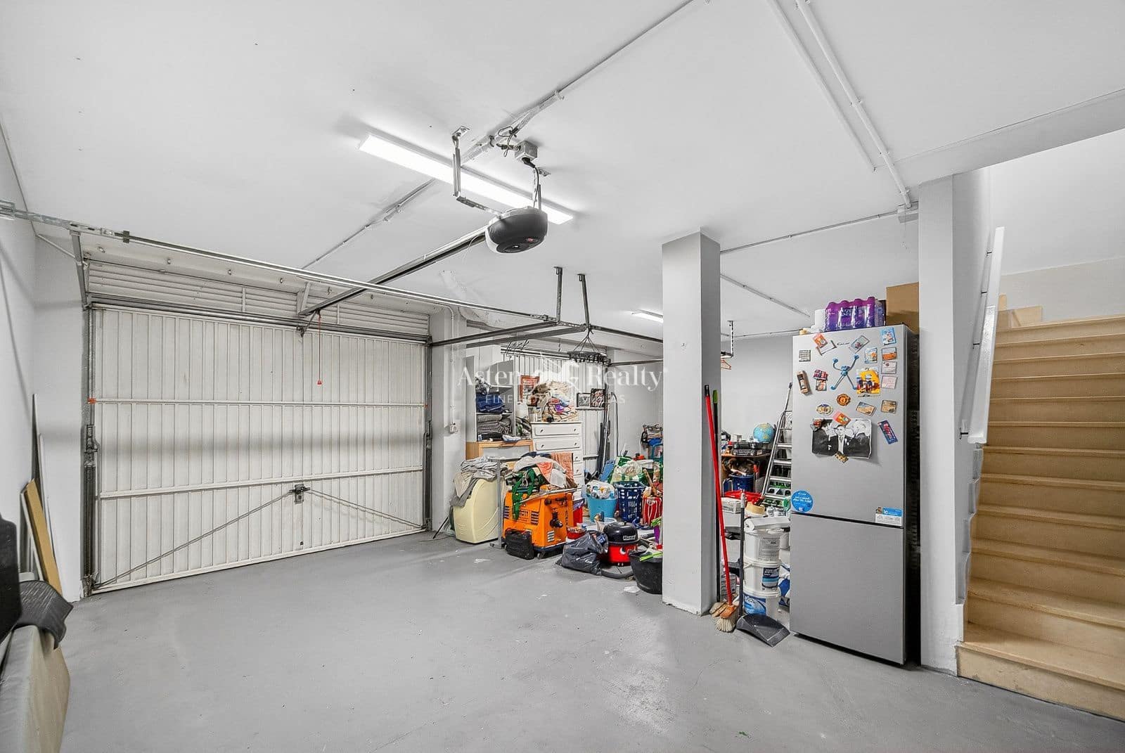 4 bedroom Townhouse for sale in Los Cristianos with pool garage - € 850,000 (Ref: 9730697)