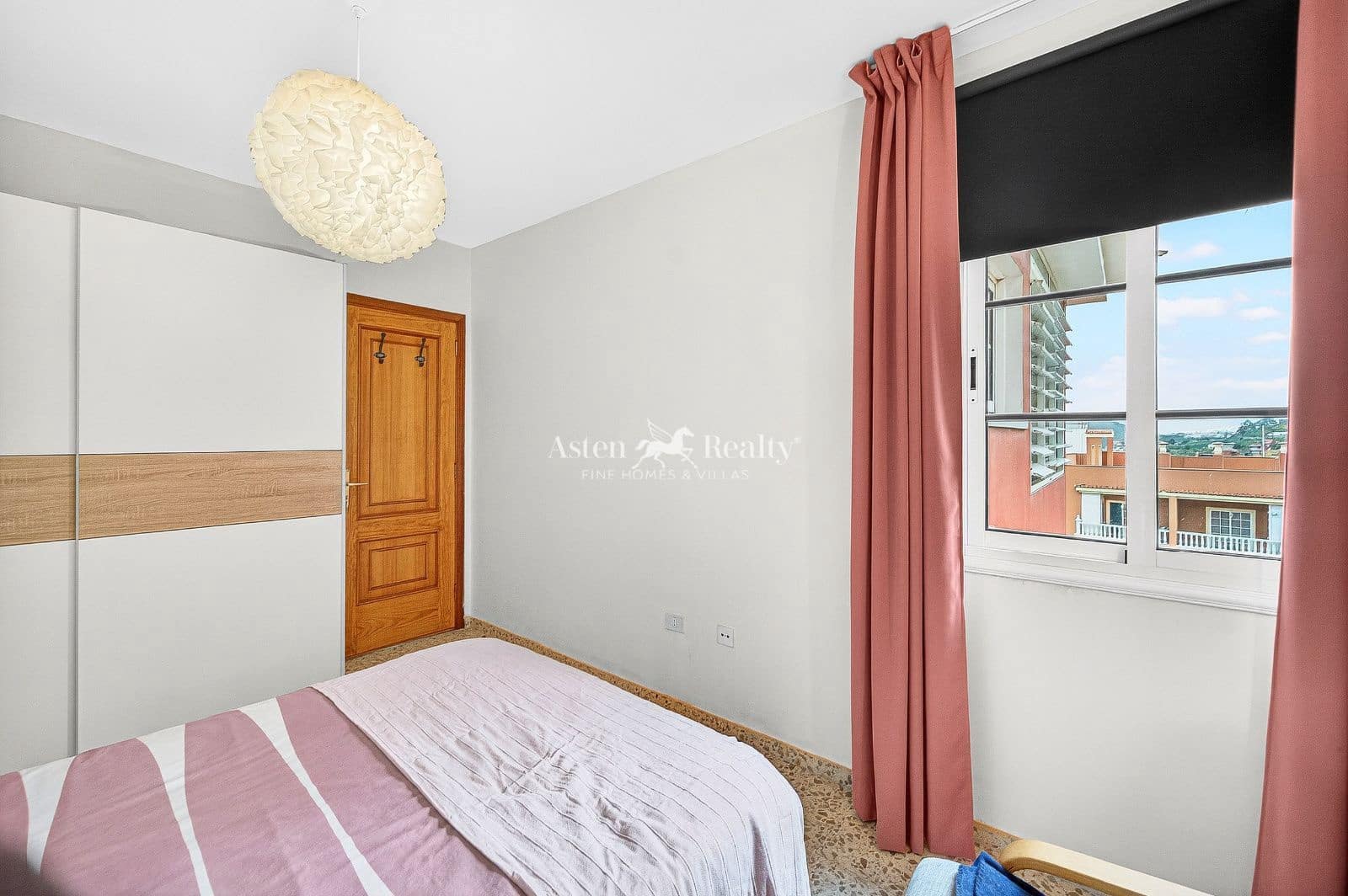 3 bedroom Penthouse for sale in Los Realejos with garage - € 300,000 (Ref: 9730698)