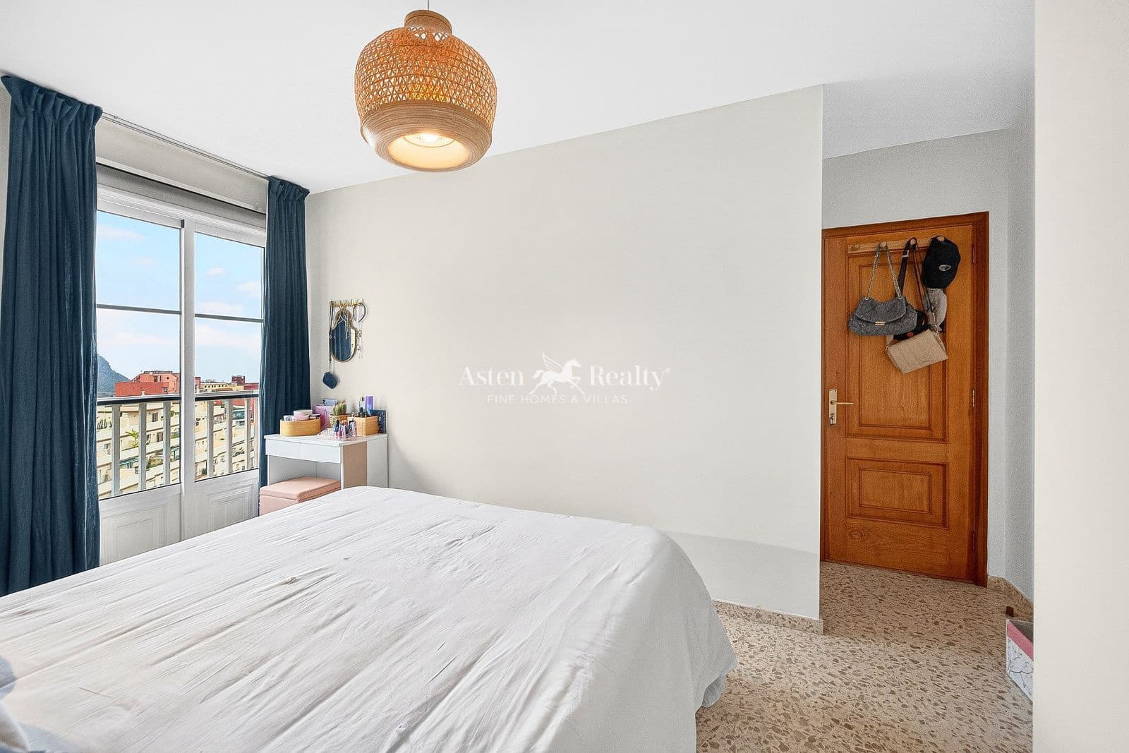 3 bedroom Penthouse for sale in Los Realejos with garage - € 300,000 (Ref: 9730698)