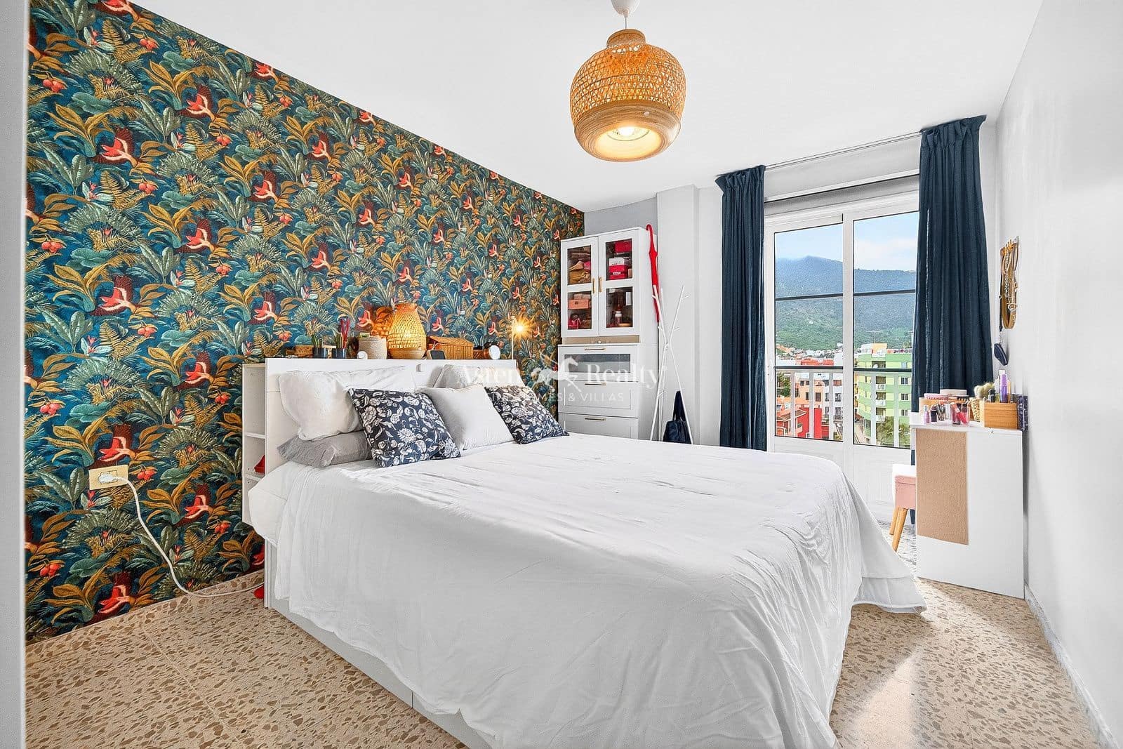 3 bedroom Penthouse for sale in Los Realejos with garage - € 300,000 (Ref: 9730698)