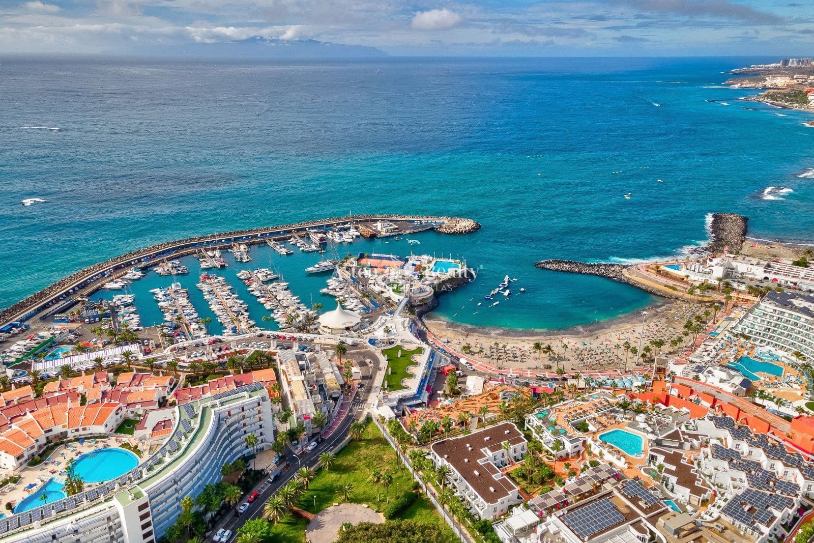 2 soverom Penthouse til salgs i Costa Adeje med svømmebasseng - € 950 000 (Ref: 9730699)